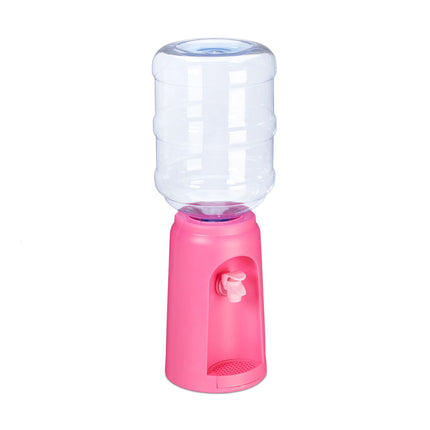 Water dispenser with tank