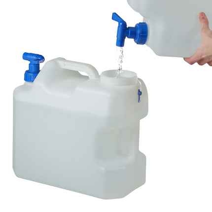 Carafe à eau avec robinet