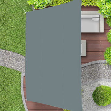 Wassertank mit Wasserhahn
