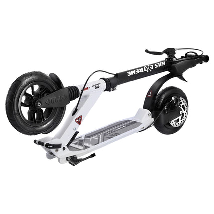 Weißer Tretroller, faltbar, leichtes Design
