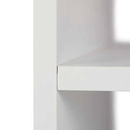 Weißer TV-Schrank auf Rädern