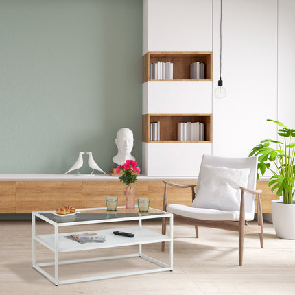 Table basse blanche avec plateau en verre