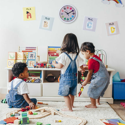 Horloge murale blanche pour enfants