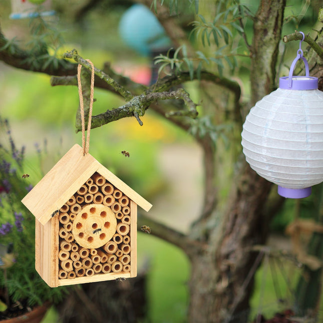Wildbienen-Insektenhotel
