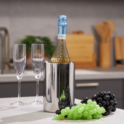 Wine cooler in stainless steel