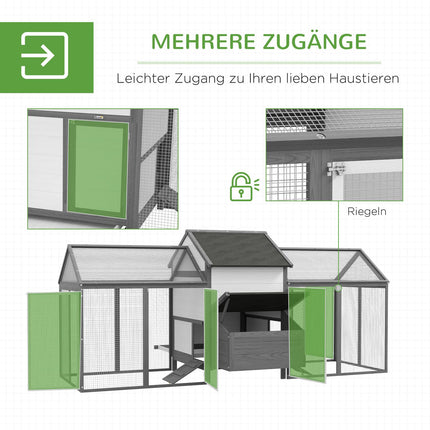 Grauer Hühnerstall aus Holz mit Nistkasten und Rampe