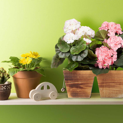 Blumentopf aus Holz mit 3 Fächern