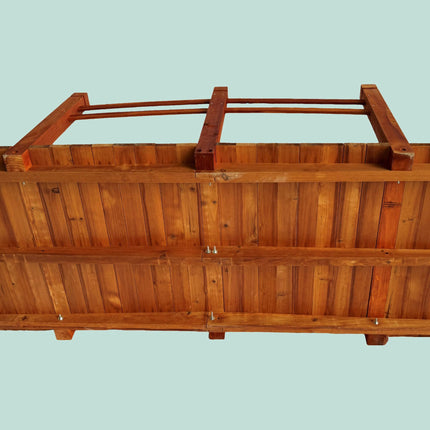 Gartenbrücke aus Holz – Gewölbte Tannenholz-Konstruktion für Teiche