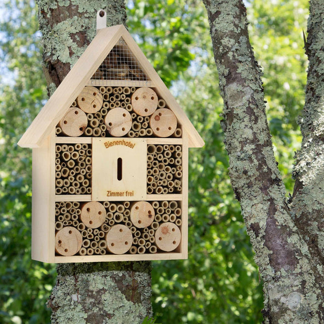 Insektenhotel aus Holz