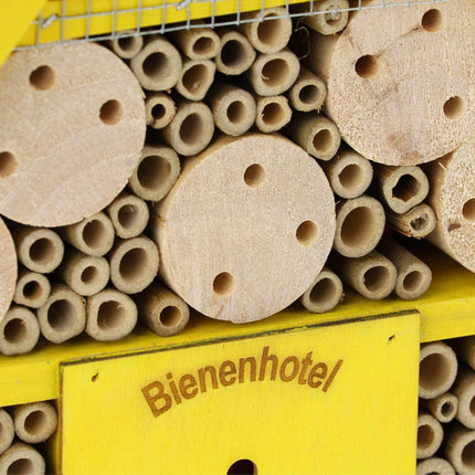 Insektenhotel aus Holz