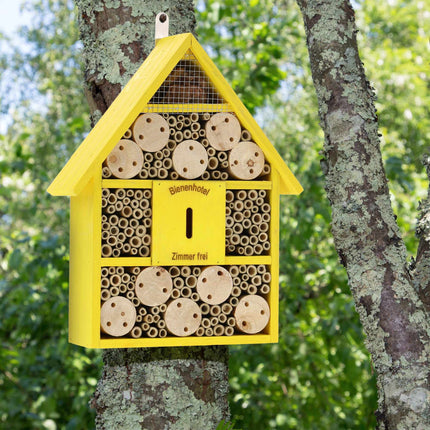 Insektenhotel aus Holz