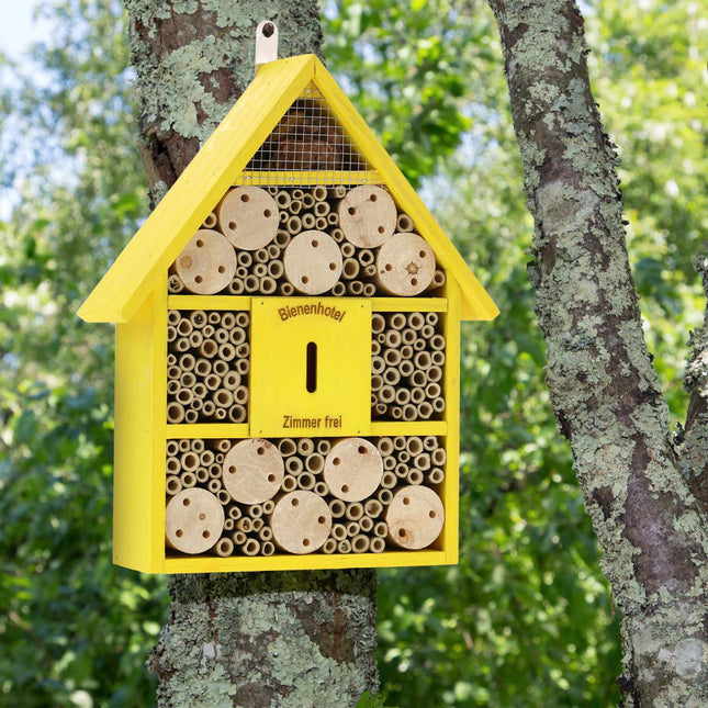 Insektenhotel aus Holz
